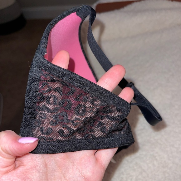 PINK Victoria secret push-up bra - Picture 2 of 4